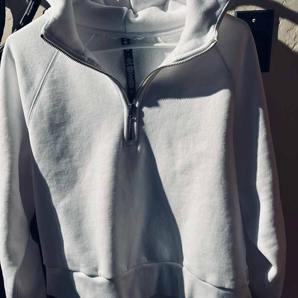 Women’s Vuori 1/4 Zip sweatshirt
